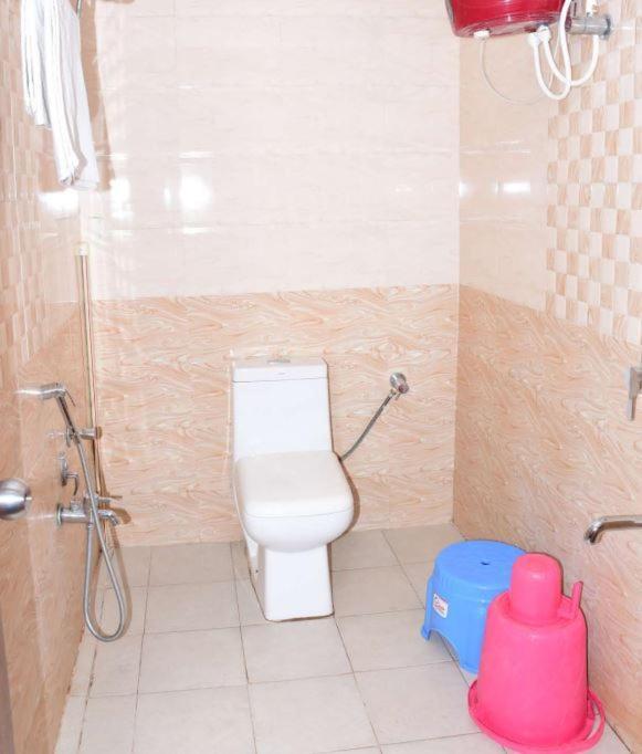 Ar Grand Hotel Rājgīr Екстериор снимка