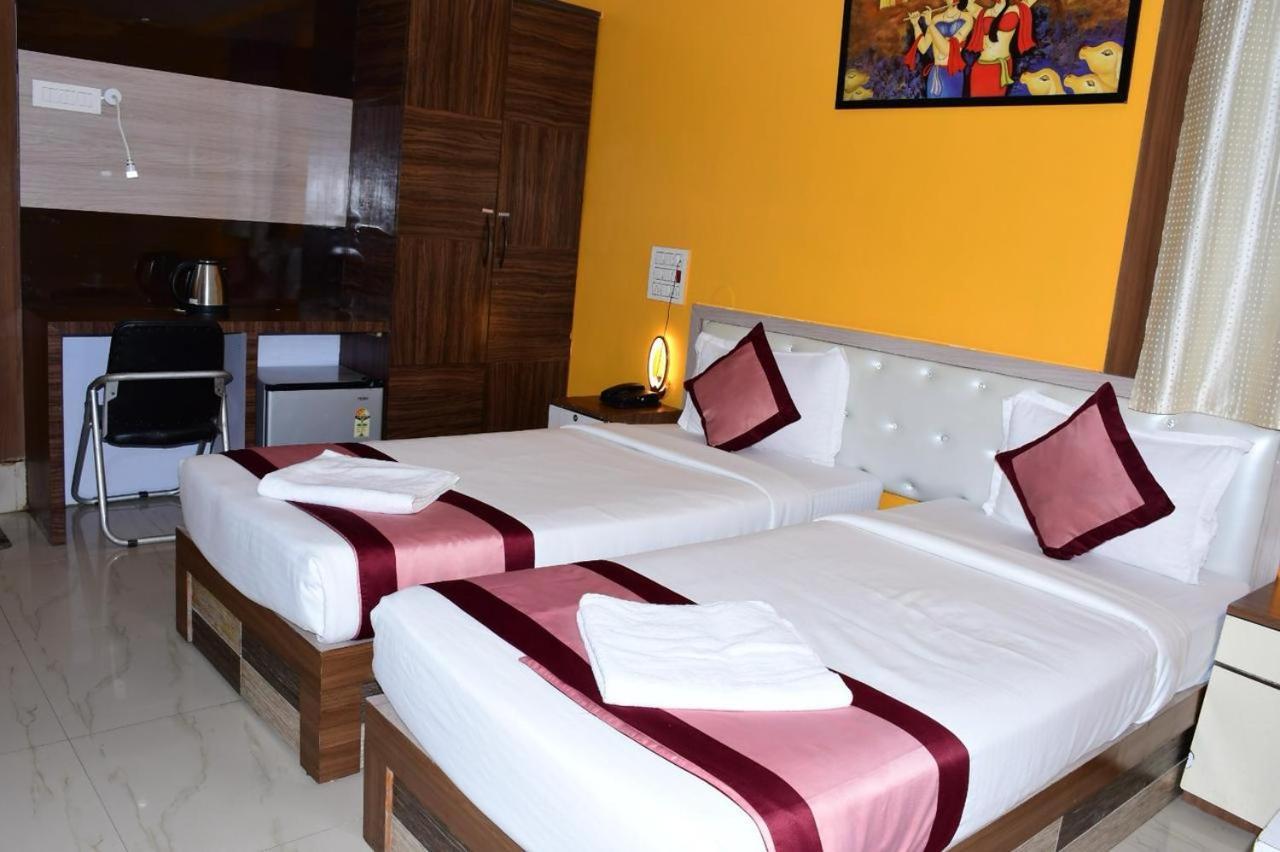 Ar Grand Hotel Rājgīr Екстериор снимка